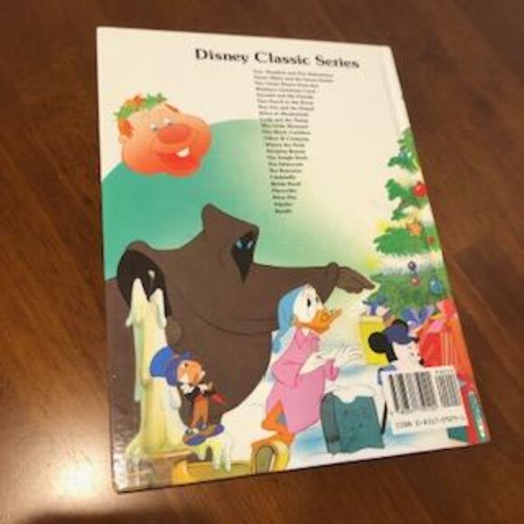 Walt Disney Mickey’s Christmas Carol Vintage Book Pre-Owned. - Picture 6 of 15